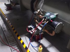 松江大金空调维修，空调清洁和维护