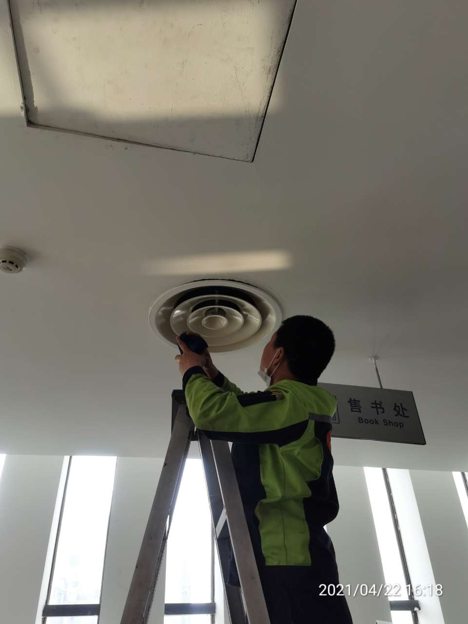 工厂中央空调安装多少钱